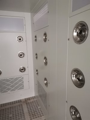 昆明潔淨風淋室安裝